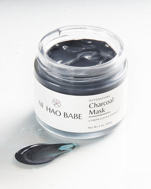 DETOXIFYING CHARCOAL MASK